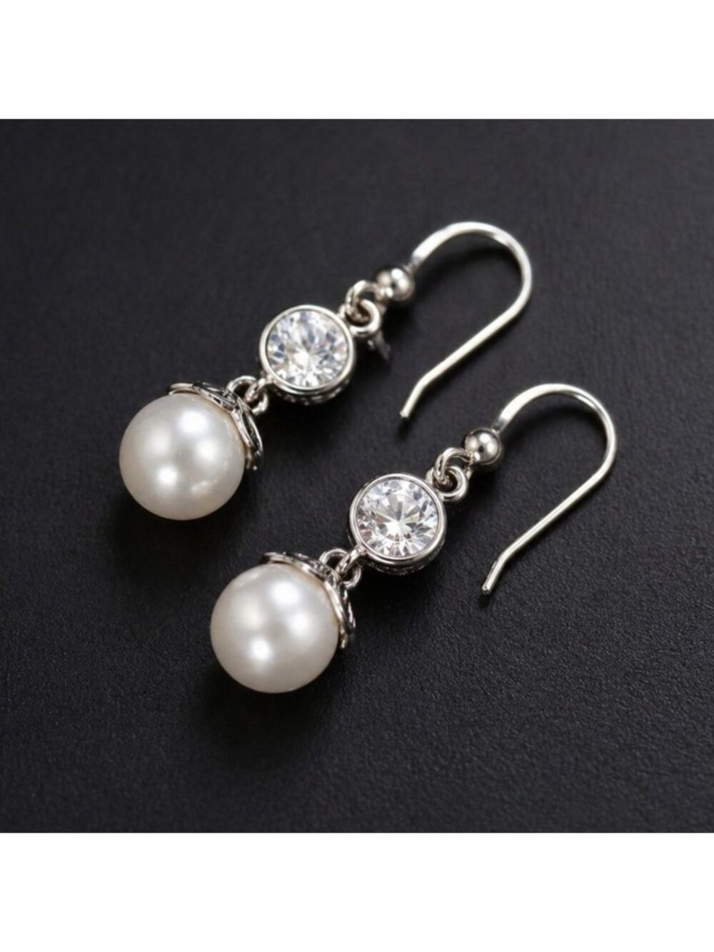 Vintage Pearl & Crystal Dangle‎ Earrings Silver Tone Elegant Drop Style